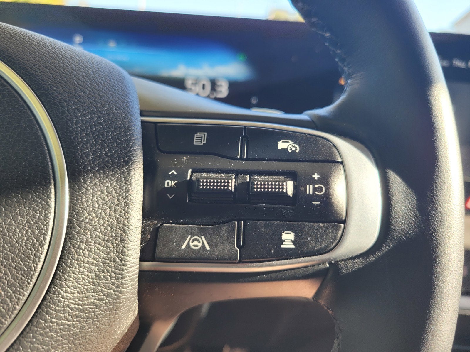 2025 Kia SPORTAGE PLUG-IN HYBRID X-LINE PRESTIGE