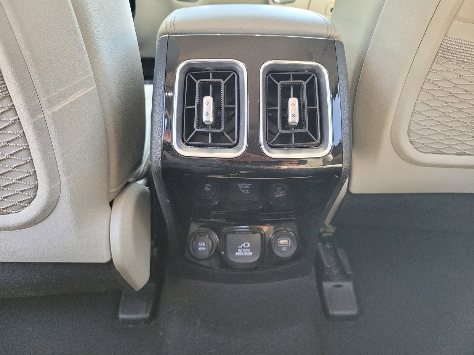 2024 Kia SORENTO PLUG-IN HYBRID SX PRESTIGE