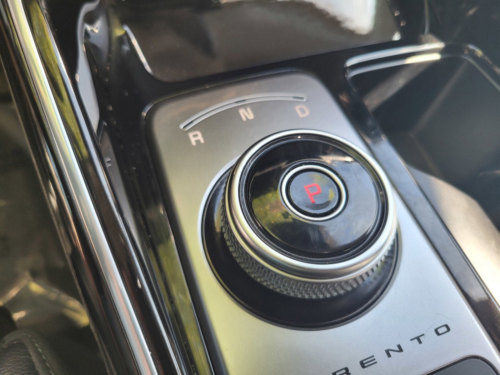 2024 Kia SORENTO PLUG-IN HYBRID SX PRESTIGE