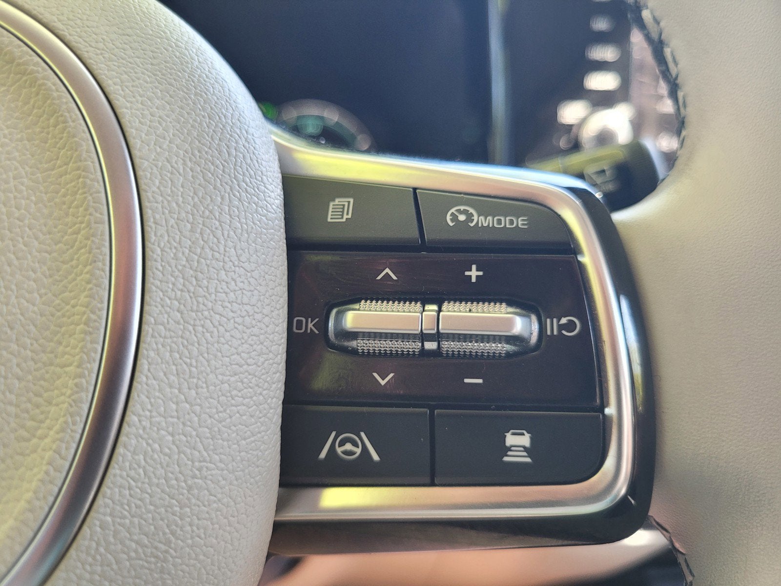 2024 Kia SORENTO PLUG-IN HYBRID SX PRESTIGE