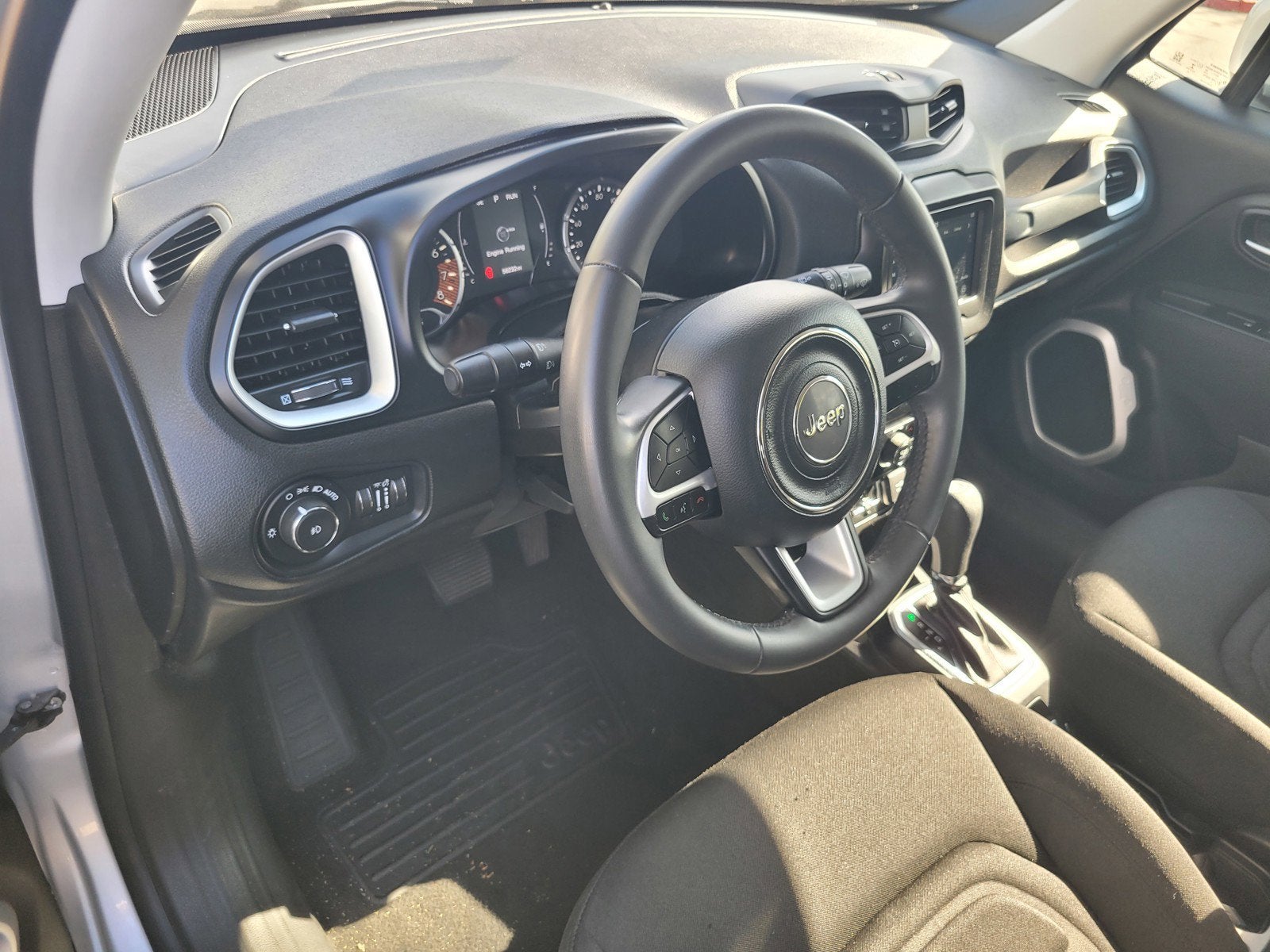 2020 Jeep RENEGADE LATITUDE