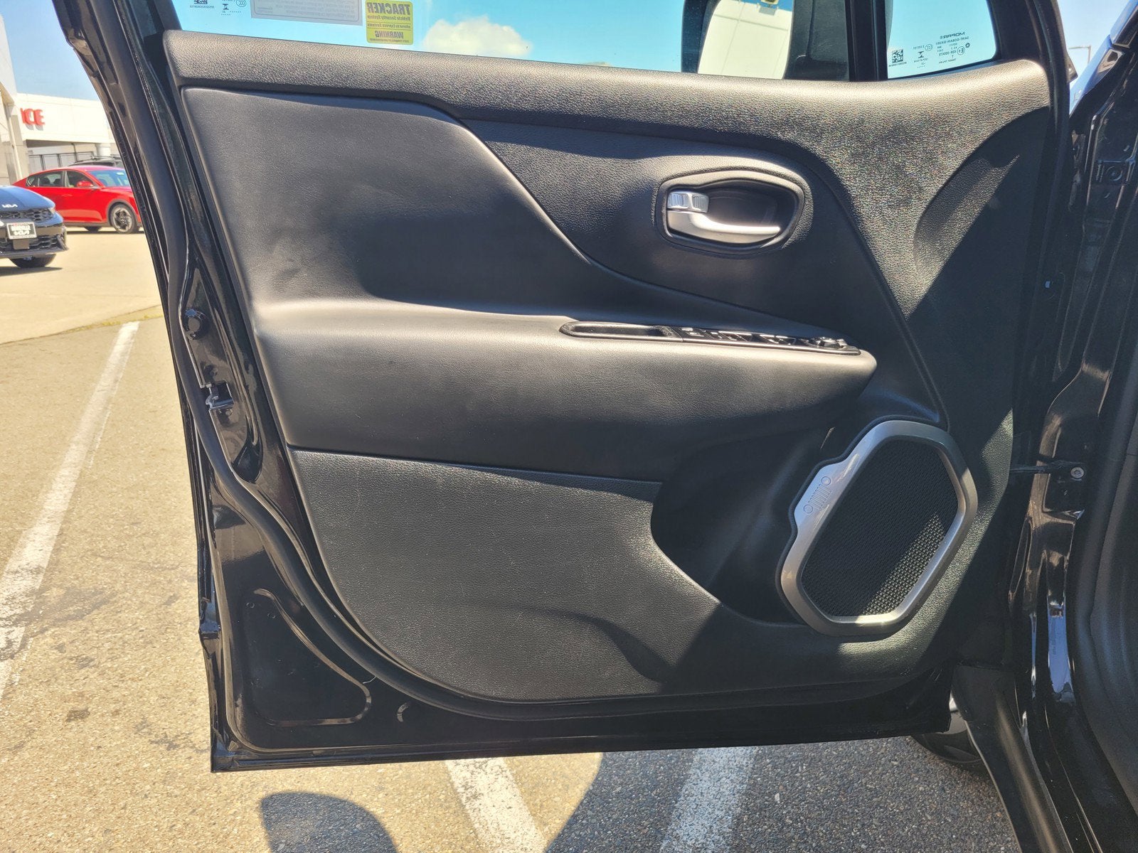 2023 Jeep RENEGADE LATITUDE