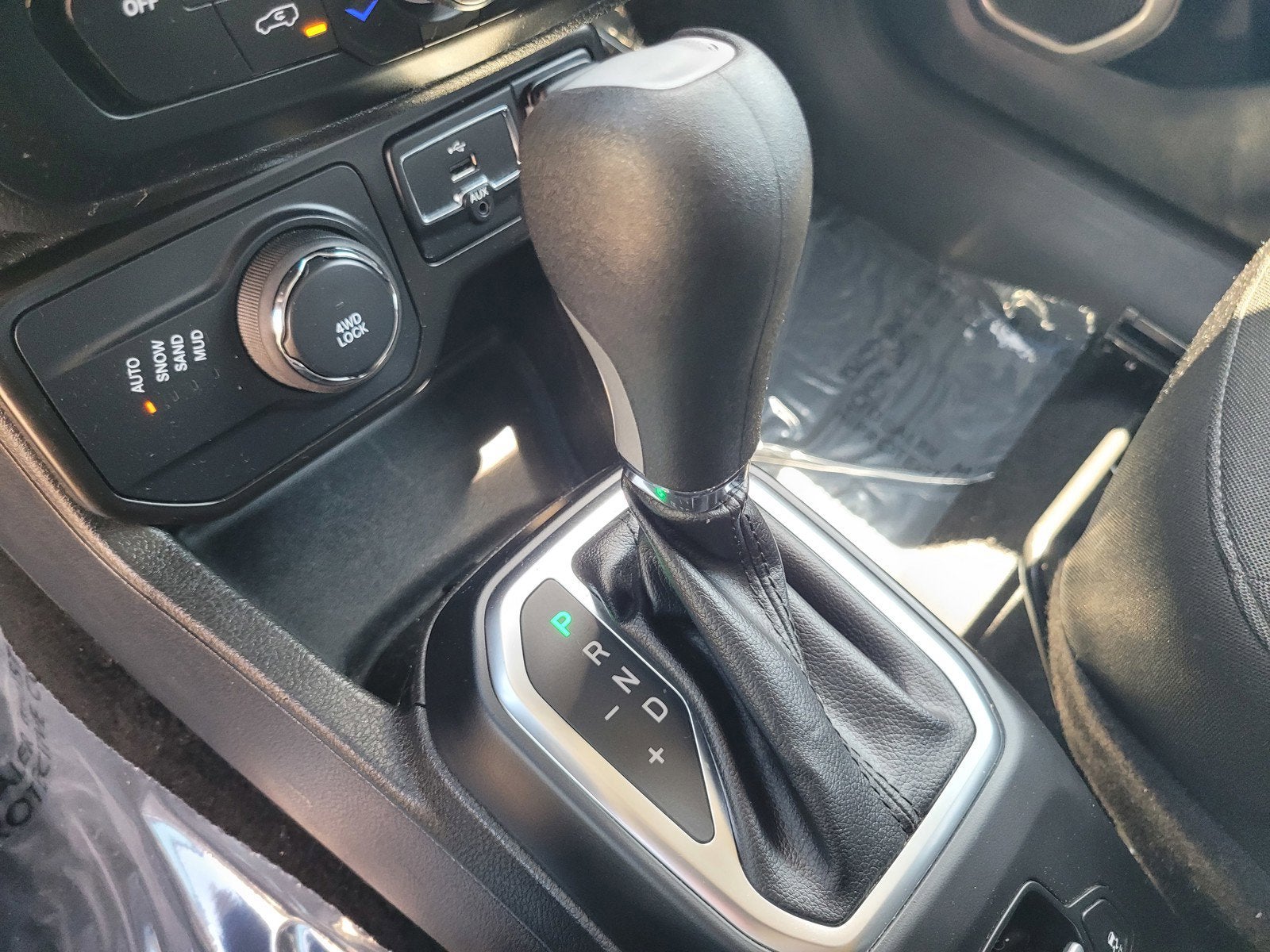 2023 Jeep RENEGADE LATITUDE
